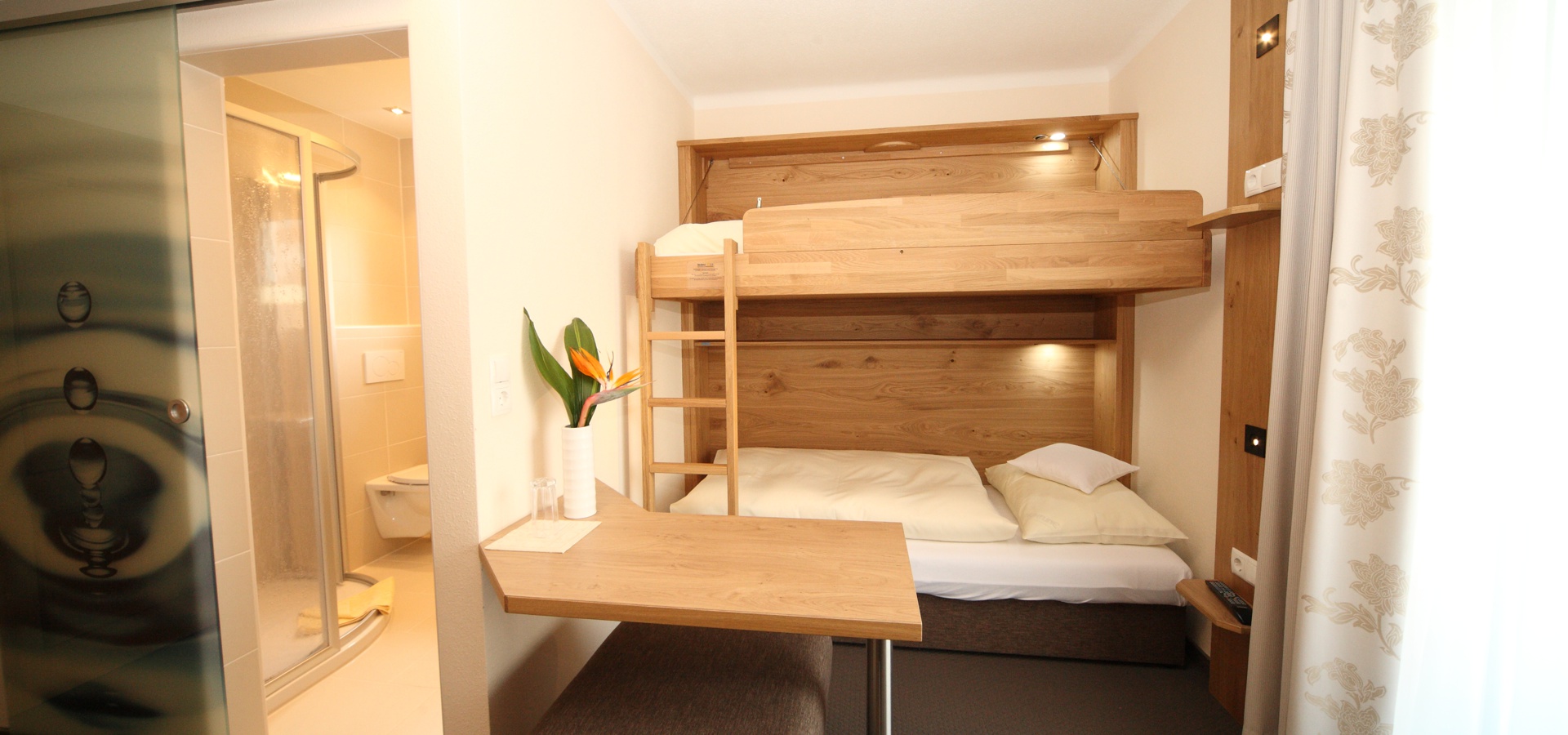 Ein- bzw. Zweibettzimmer - EDELWEISS Apartments